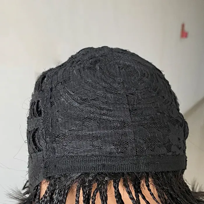 Boîte de tresse au Crochet perruques tressées pour les femmes noires cheveux africains synthétiques coupe lutin