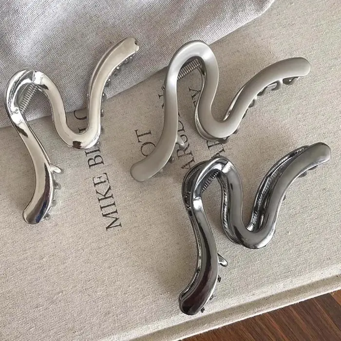 Pince à cheveux en métal pour femmes