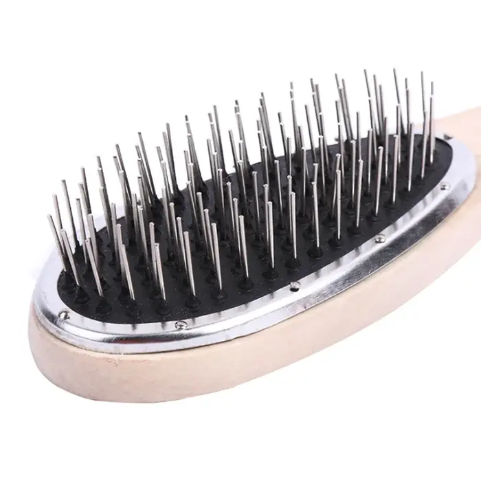 Brosse à cheveux en bois