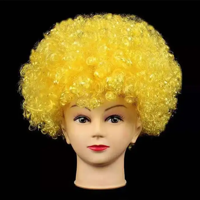 Perruque Afro bouclée noire à la mode