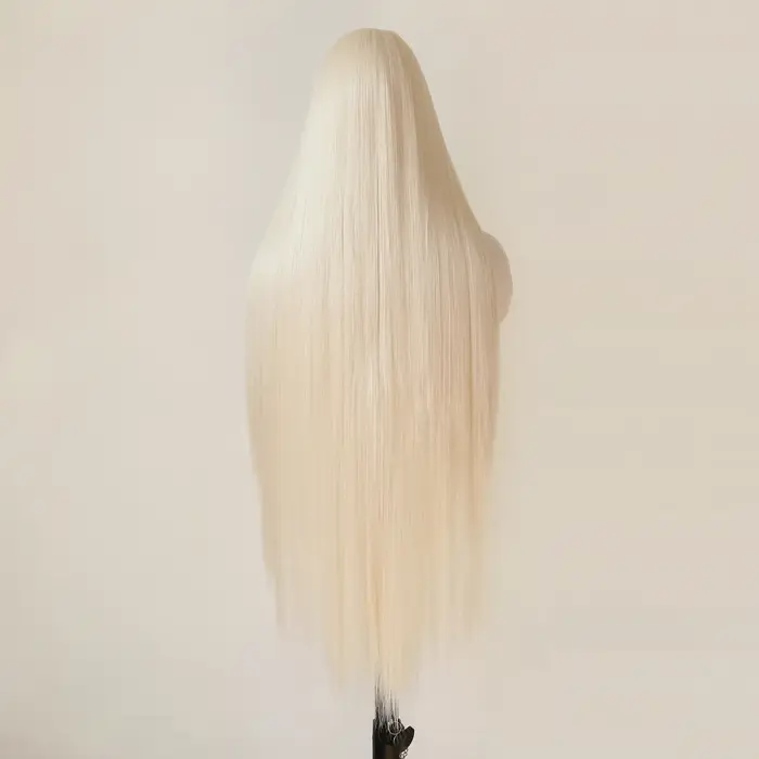 Perruque Lace Front Wig synthétique Blonde platine 13x4