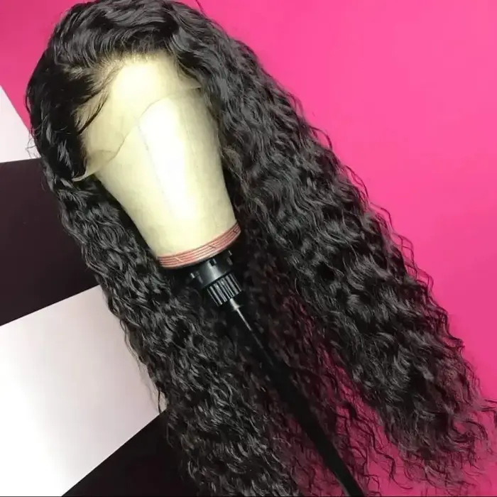 Perruques avant en dentelle bouclées noires 13 × 4 pour femmes noires, perruque synthétique longue e