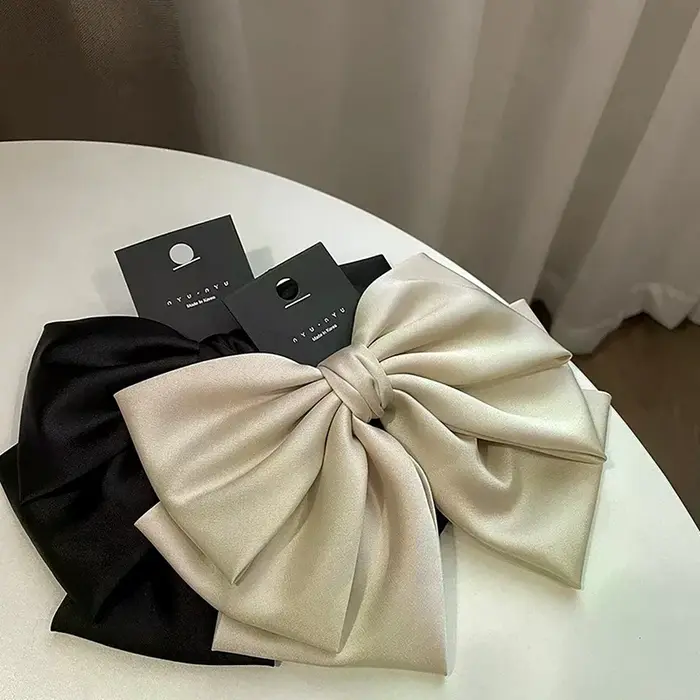 Pince à cheveux en ruban avec nœud élégant
