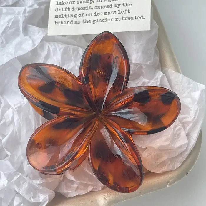Pinces à cheveux à fleurs élégantes