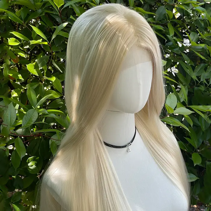 Perruque Lace Front Wig synthétique Blonde claire