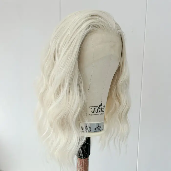 Perruques Bob Lace Front synthétiques ondulées blondes courtes 60 pour femmes