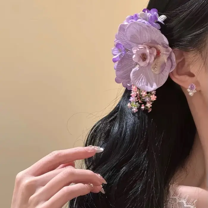 Pince à cheveux coréenne à fleurs violettes éthérées – Accessoire photo printemps-été