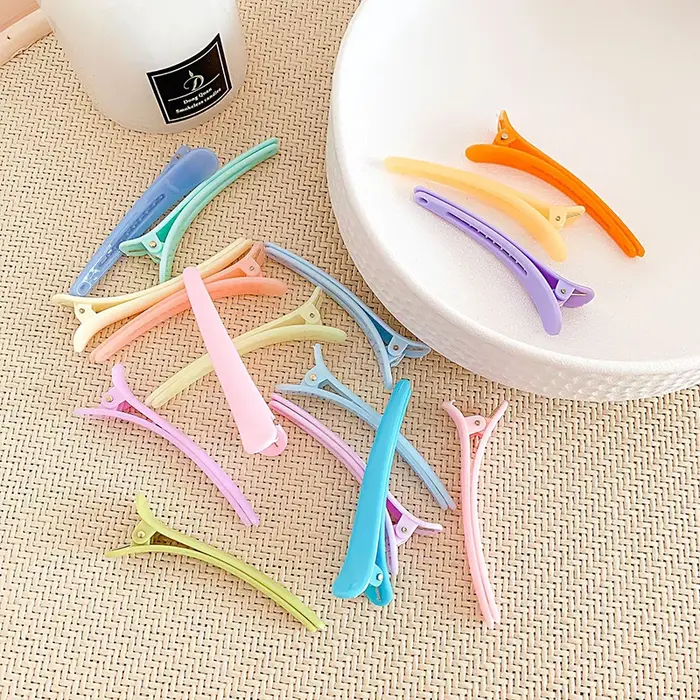 Pince à cheveux professionnelle pour coiffeur