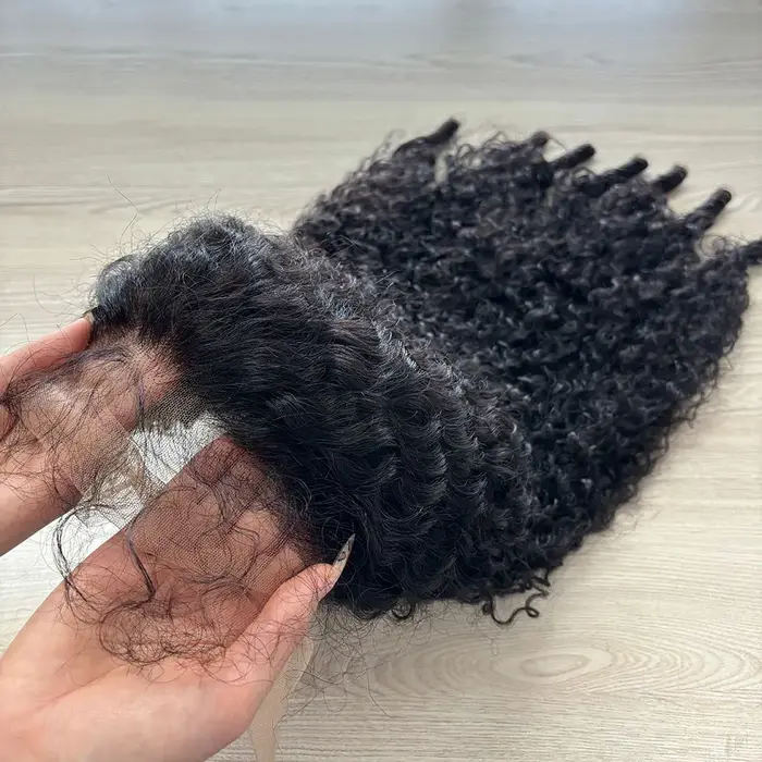 Perruque bouclée birmane 13x4 avec dentelle frontale, cheveux humains pré-épilés, dentelle transparente, couleur naturelle