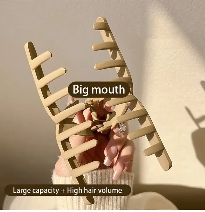 Pince à cheveux croisée mate pour femmes