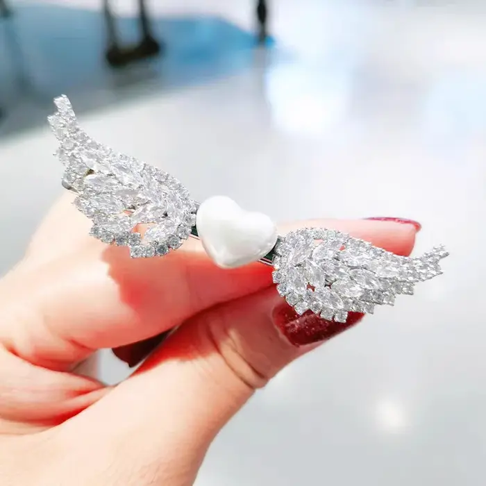 Barrettes à cheveux en forme de cœur avec ailes d'ange