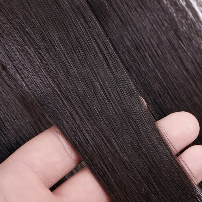 Perruque Synthétique Naturelle Courte et Lisse