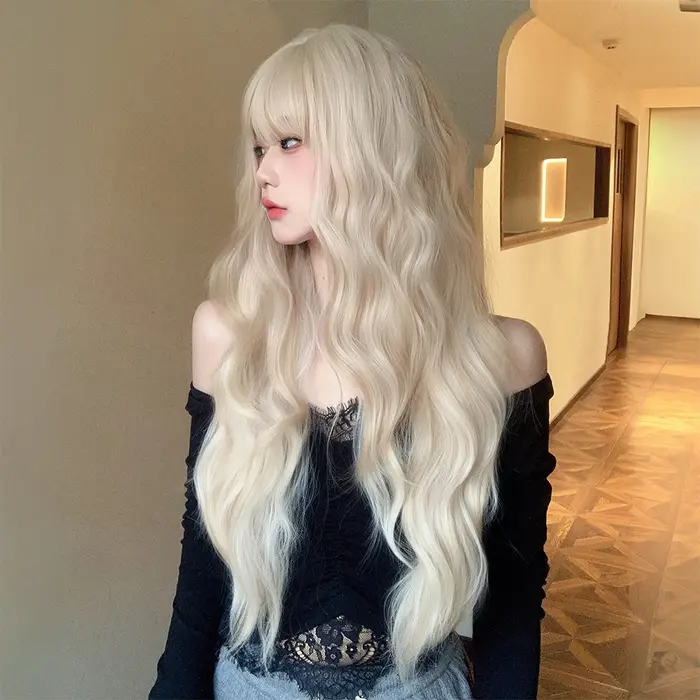 Perruque blonde ondulée naturelle avec frange, longue et bouclée, pour femmes, usage quotidien, fête, cosplay, perruque synthétique résistante à la chaleur