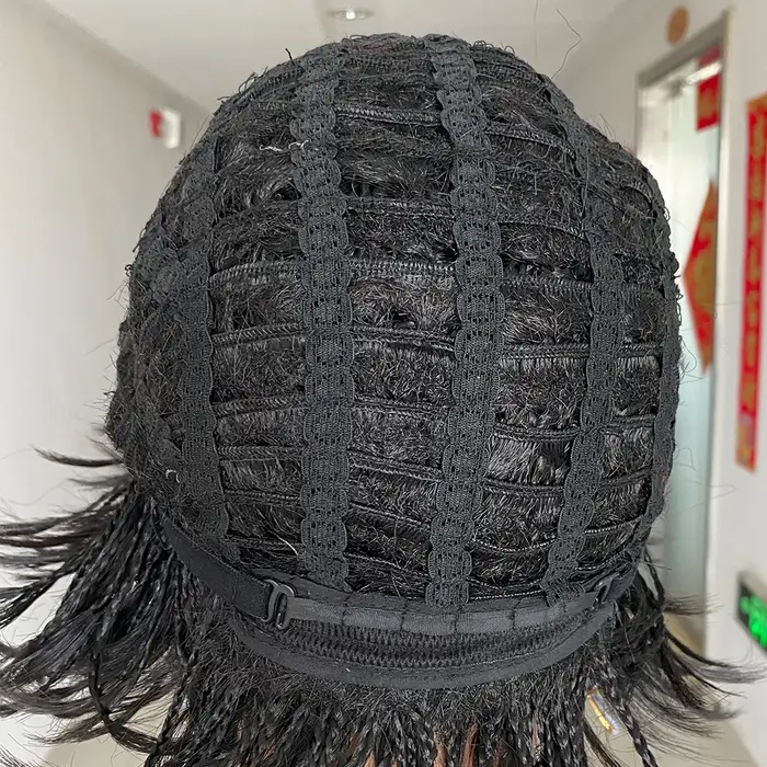 Boîte de tresse au Crochet perruques tressées pour les femmes noires cheveux africains synthétiques coupe lutin