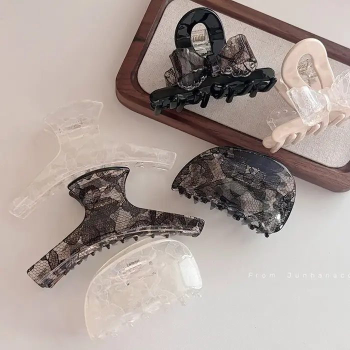 Pince à cheveux à motif de dentelle
