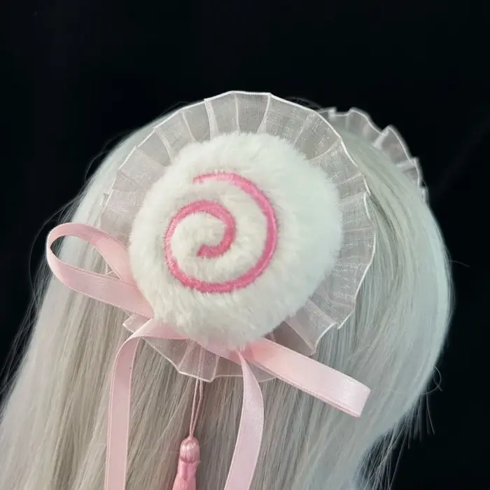 Pince à chignon en dentelle douce en peluche tourbillonnante