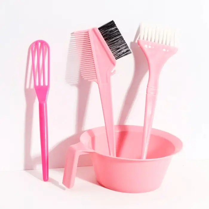 Ensemble d'outils pour teinture capillaire