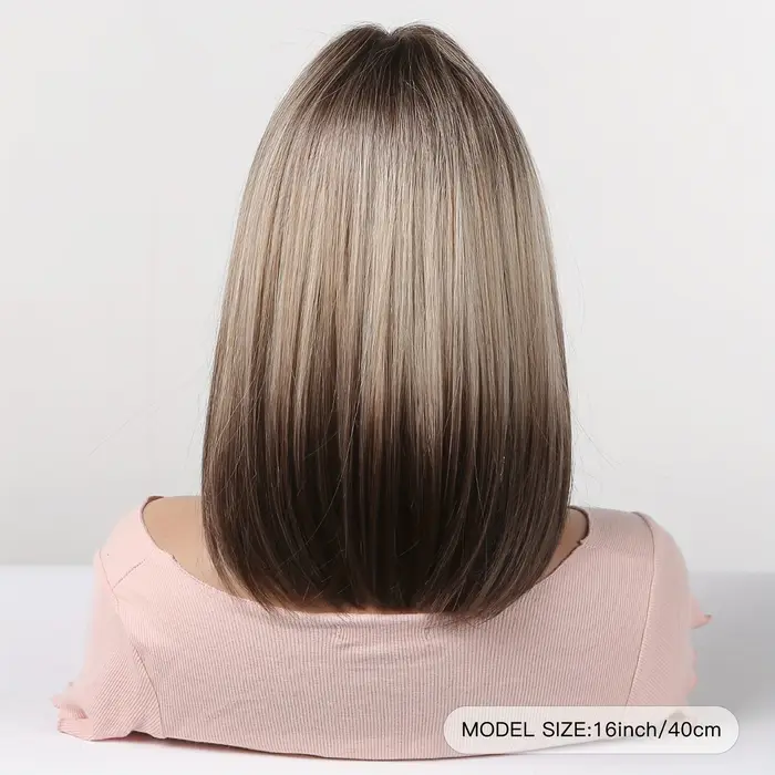 Perruque cheveux raides élégante