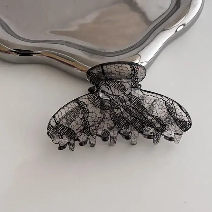 Pince à cheveux à motif de dentelle