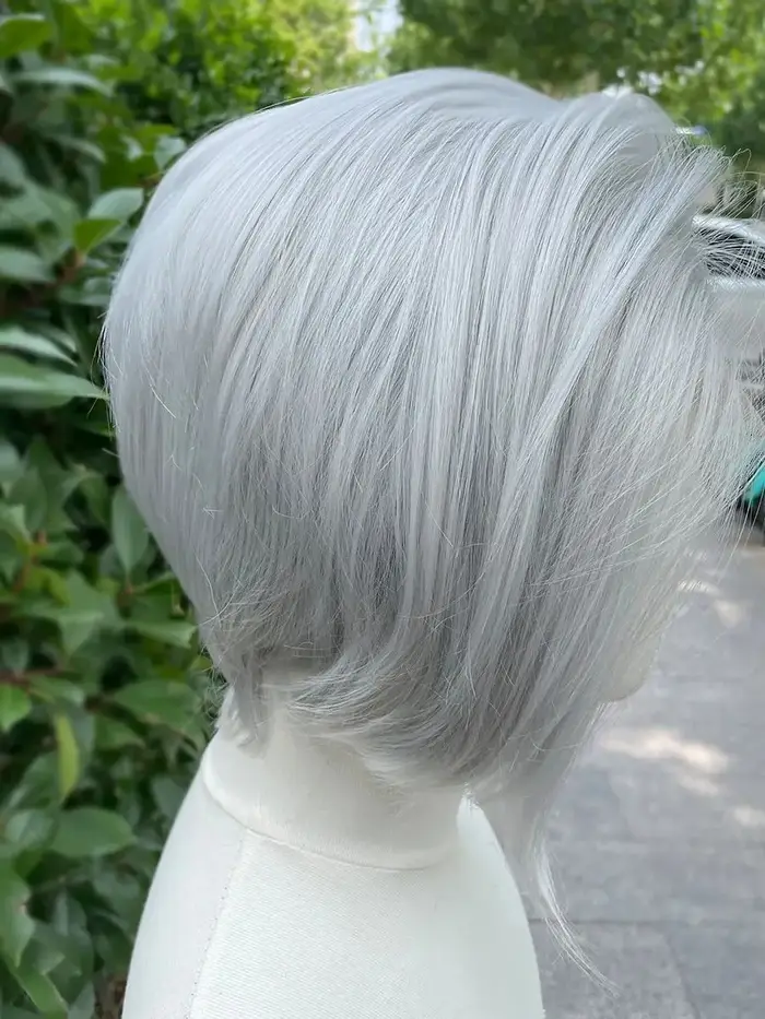 Perruque Lace Front Wig synthétique courte coupe Bob gris argenté