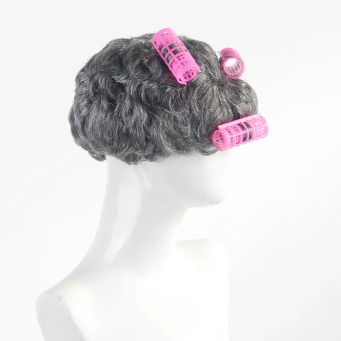 Perruque synthétique courte bouclée grise pour femme