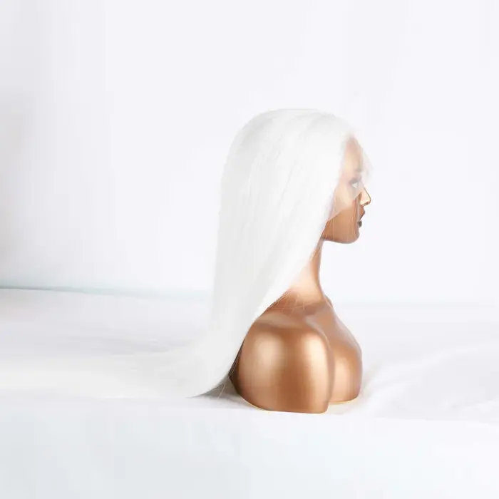 Perruque blanche droite synthétique dentelle avant