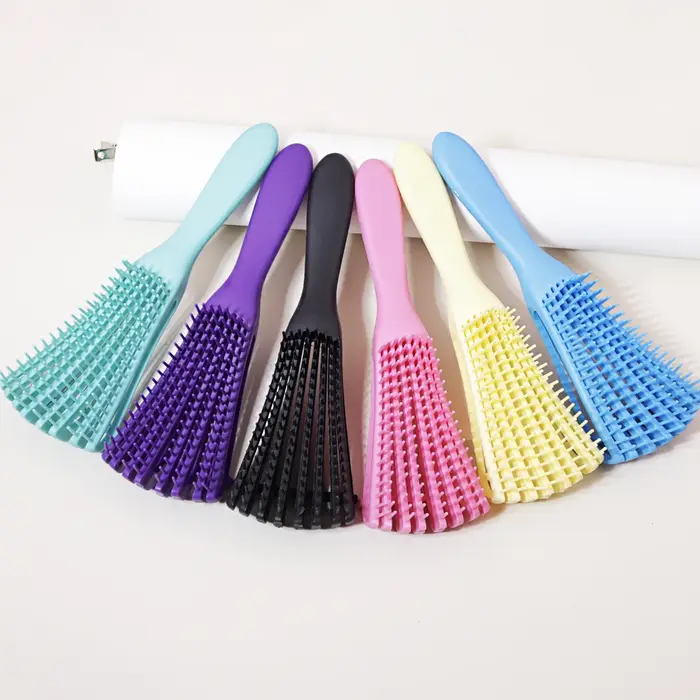 Brosse de massage du cuir chevelu