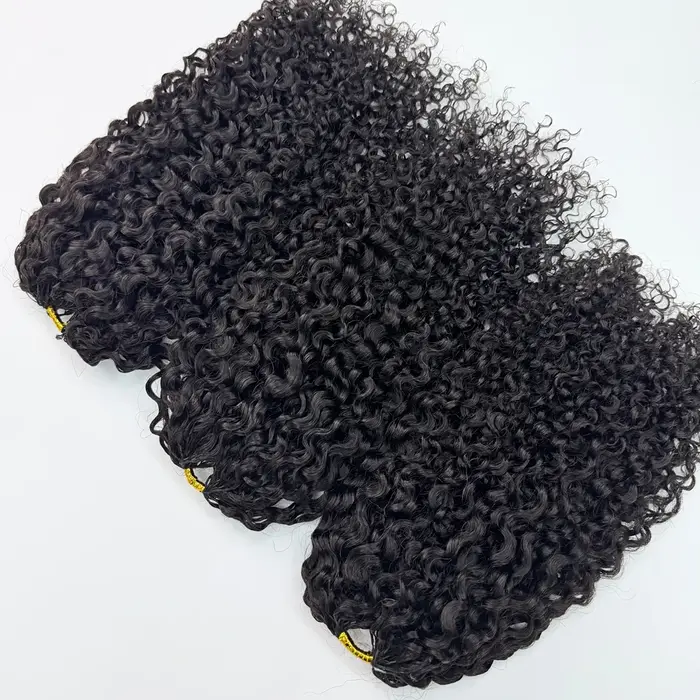 Extensions de cheveux bouclés crépus en plumes