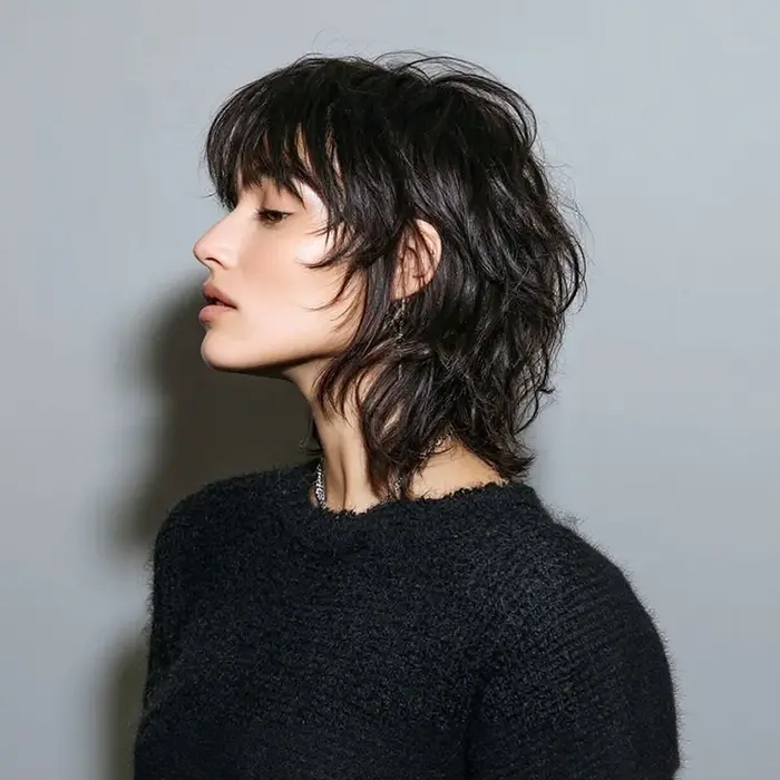 Perruque courte et droite noire naturelle pour femmes