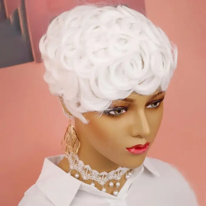 Perruque courte bouclée Pixie Cut avec frange pour femmes noires, perruques moelleuses blanches, per