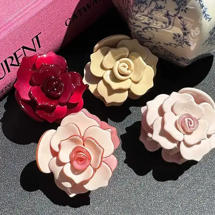 Pince à cheveux élégante en forme de rose