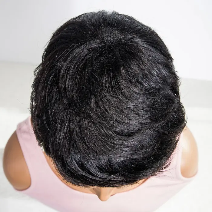 Perruque de cheveux humains coupe Pixie pour femmes blanches