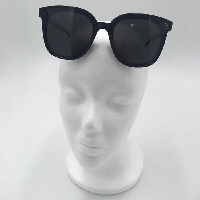 Tête de mannequin en polystyrène pour perruques