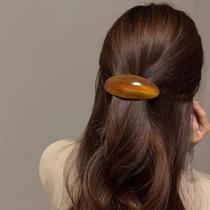 Élégantes pinces à cheveux en acétate pour femmes