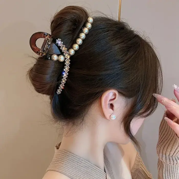 Pinces à cheveux ornées de cristaux de perles champagne