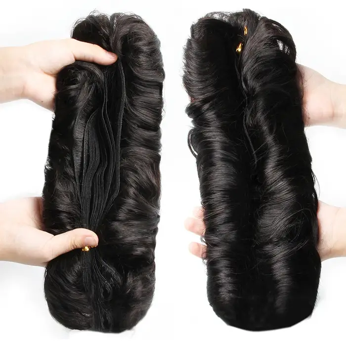 Tissage en lot brésilien naturel bouclé ombré avec Closure