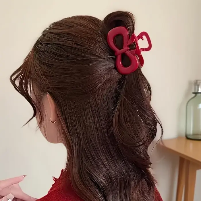 Pinces à cheveux bleues à pois