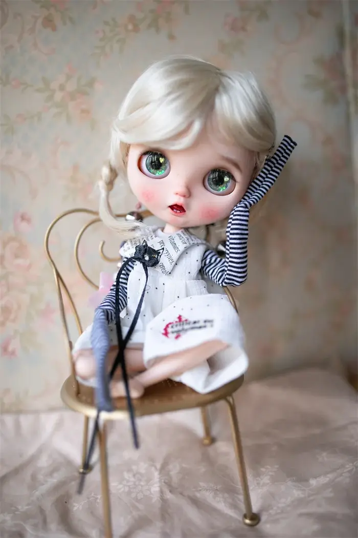 Perruque pour poupée Blythe