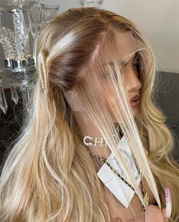 Perruque Lace Front Wig synthétique ondulée Blonde dorée