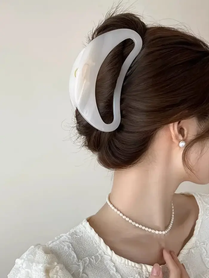 Pinces à cheveux demi-cercle style K