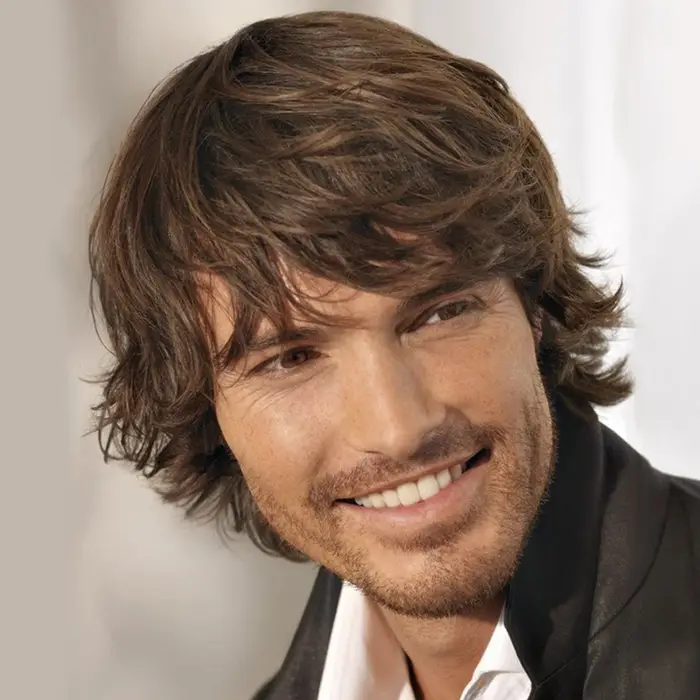 Perruque synthétique bouclée courte brune de 10 pouces pour hommes