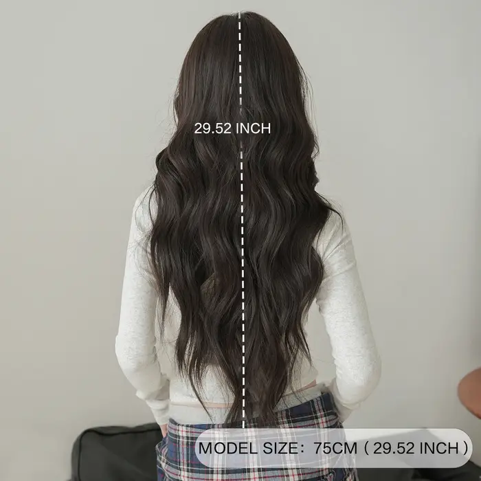 Nouvelle perruque longue ondulée noire NAMM pour femmes avec frange