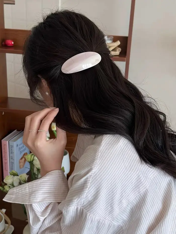 Élégantes pinces à cheveux en acétate pour femmes