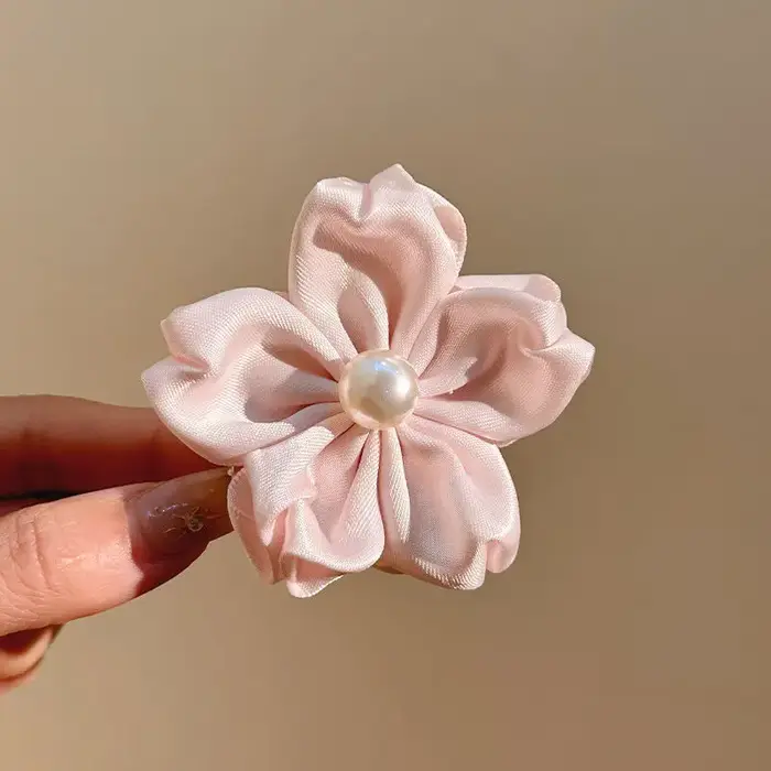 Épingle à cheveux en dentelle avec nœud blanc