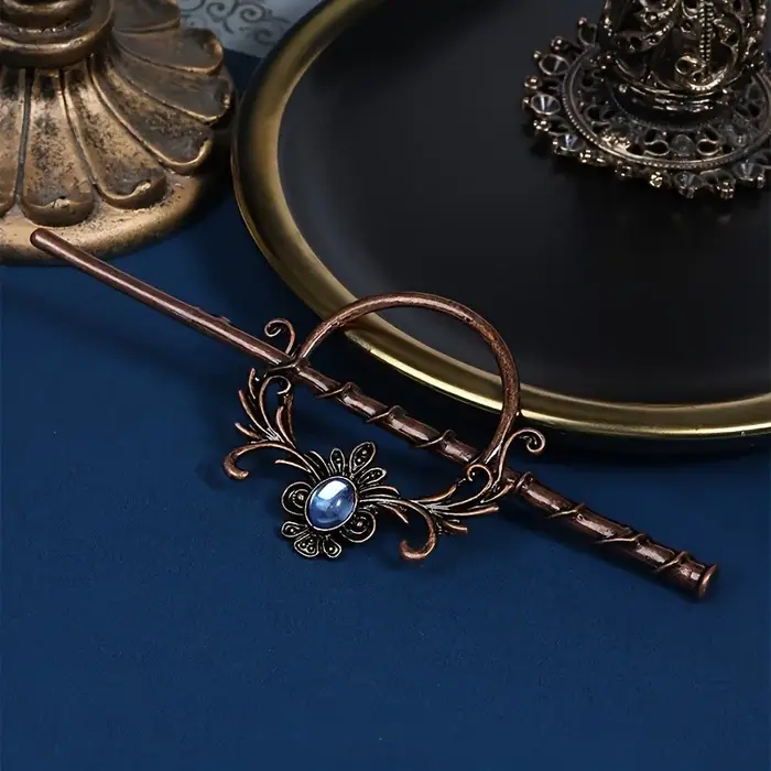 1 pièce de bâton de cheveux de style vintage : cuivre – Tonifié avec une gemme bleue et un motif floral orné