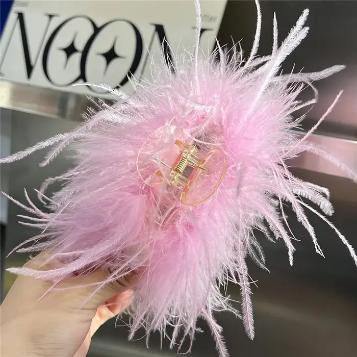 Pince à cheveux en plumes d'autruche véritable