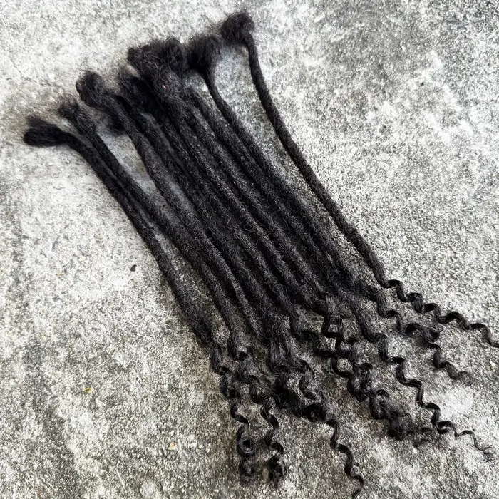 8-14 pouces Locs Dreadlock Extension cheveux humains avec extrémités bouclées 100% Permanent Huamn Hair Loc