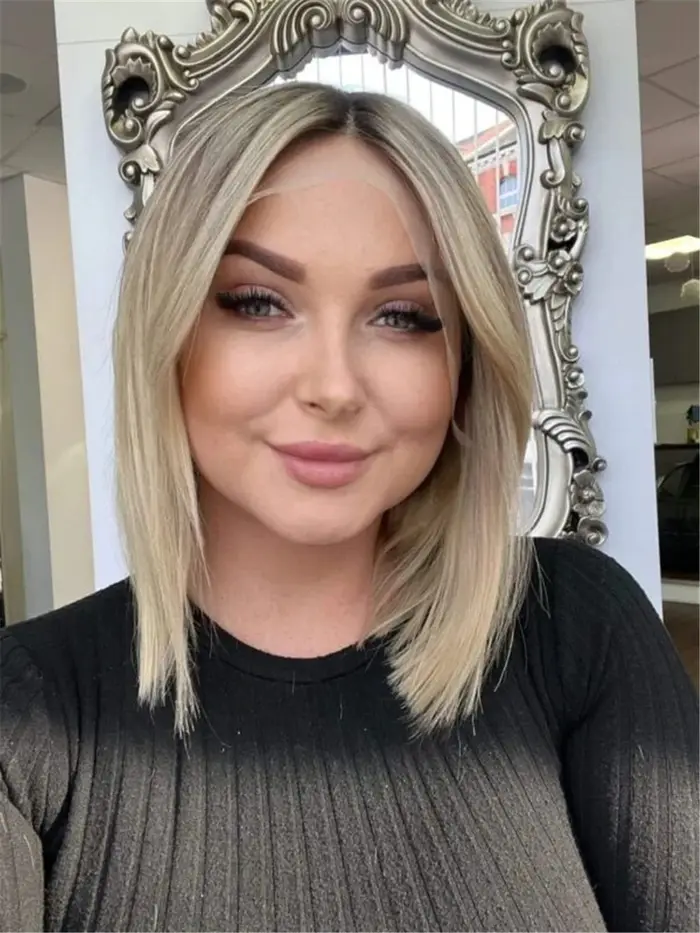 Perruque synthétique courte ondulée dégradée avec raie au milieu, blond platine, résistante à la cha