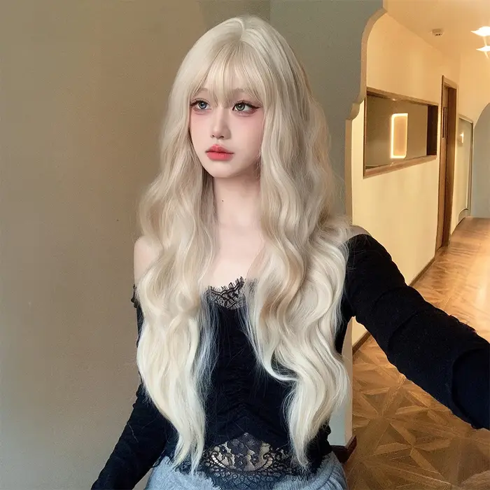 Perruque blonde ondulée naturelle avec frange, longue et bouclée, pour femmes, usage quotidien, fête, cosplay, perruque synthétique résistante à la chaleur