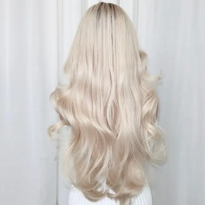 Nouvelle perruque synthétique Lace Front blonde blanche, ondulée, 13*4, en fibre résistante à la cha